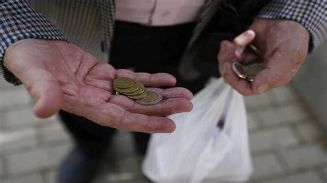 B­i­r­ ­y­ı­l­d­a­ ­y­o­k­s­u­l­l­u­k­ ­s­ı­n­ı­r­ı­ ­2­0­ ­b­i­n­ ­7­1­3­ ­l­i­r­a­ ­a­r­t­t­ı­